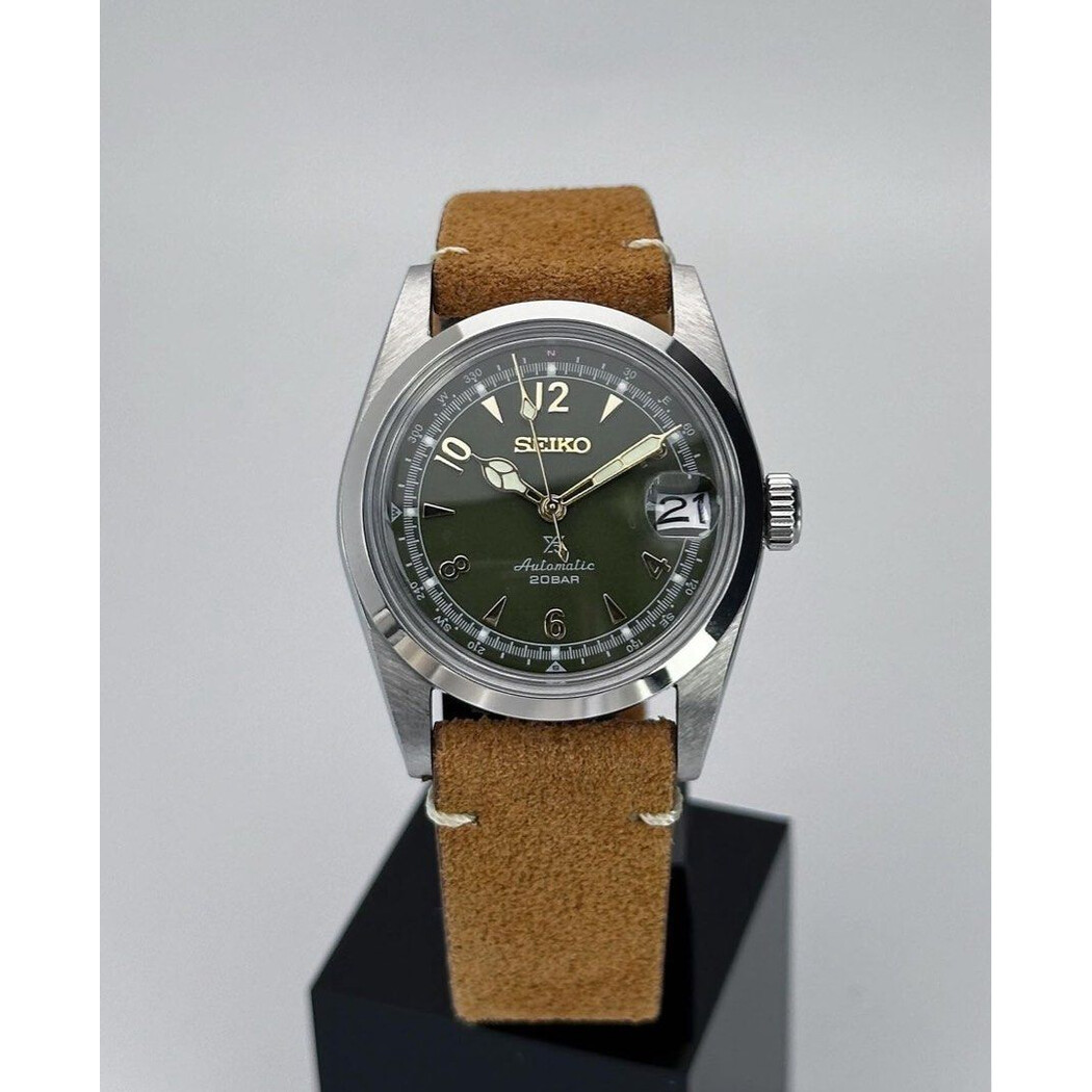 Custom Seiko Mod • Olive Alpinist Explorer (acrylic glass, suede leather) • 36mm